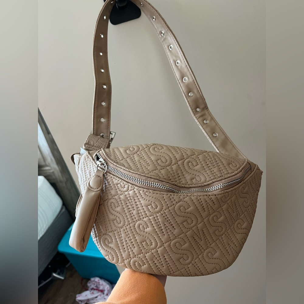 NWOT Steve Madden Fanny pack